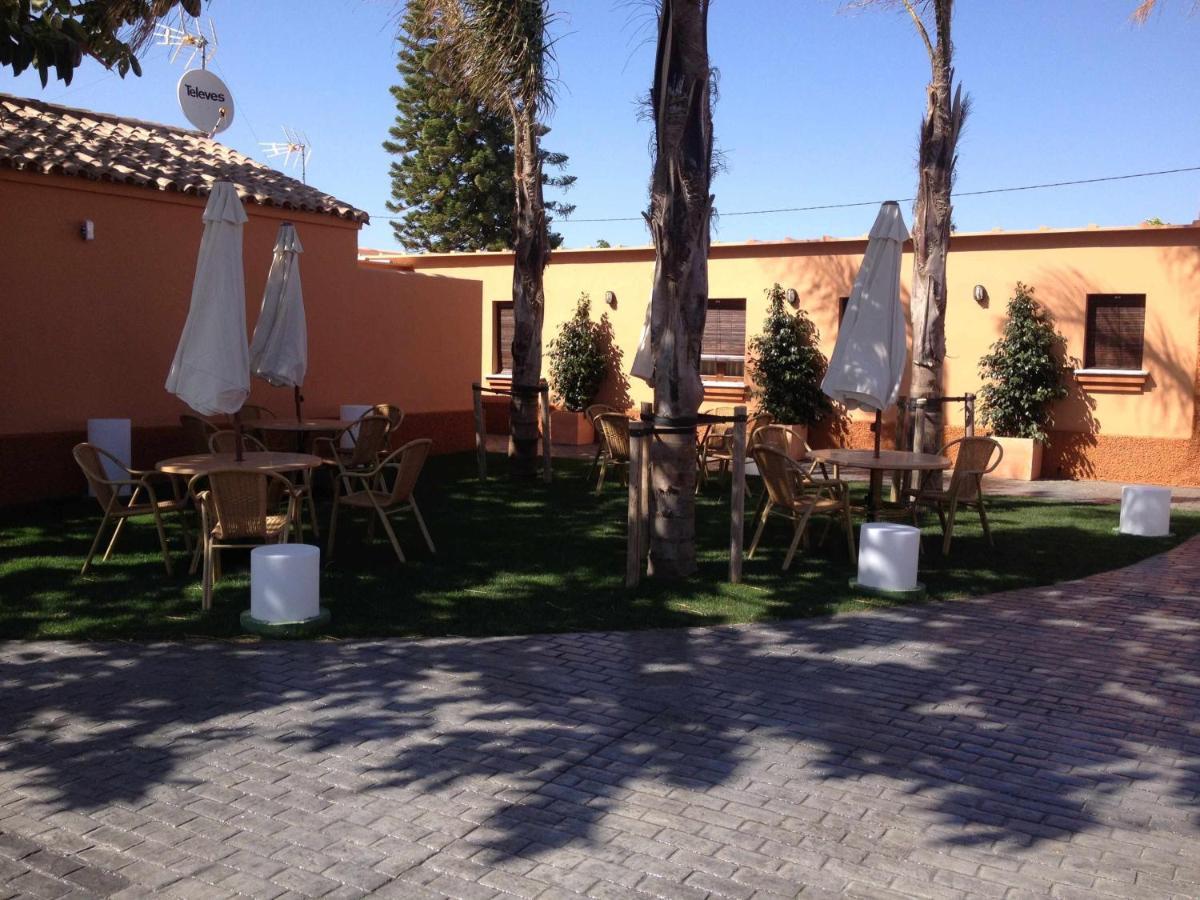 Estudio Con Jardincito Privado Barbacoa Y Piscina Compartida Para Parejas Apartamento